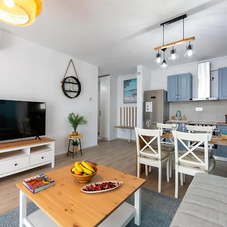 A & A Turquoise View - By Openhouse *