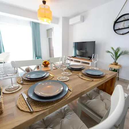 A & A Turquoise View - By Openhouse