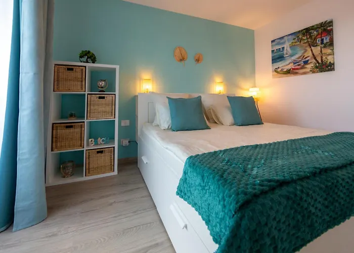 A & A Turquoise View - By Openhouse Apartment